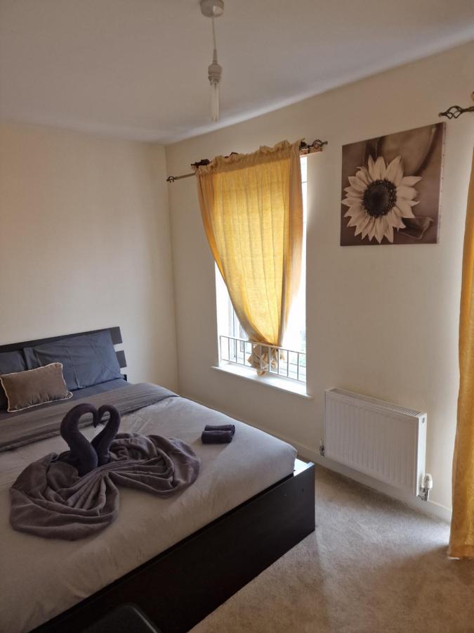 Ko 3 Bed House Apartman Dartford Kültér fotó